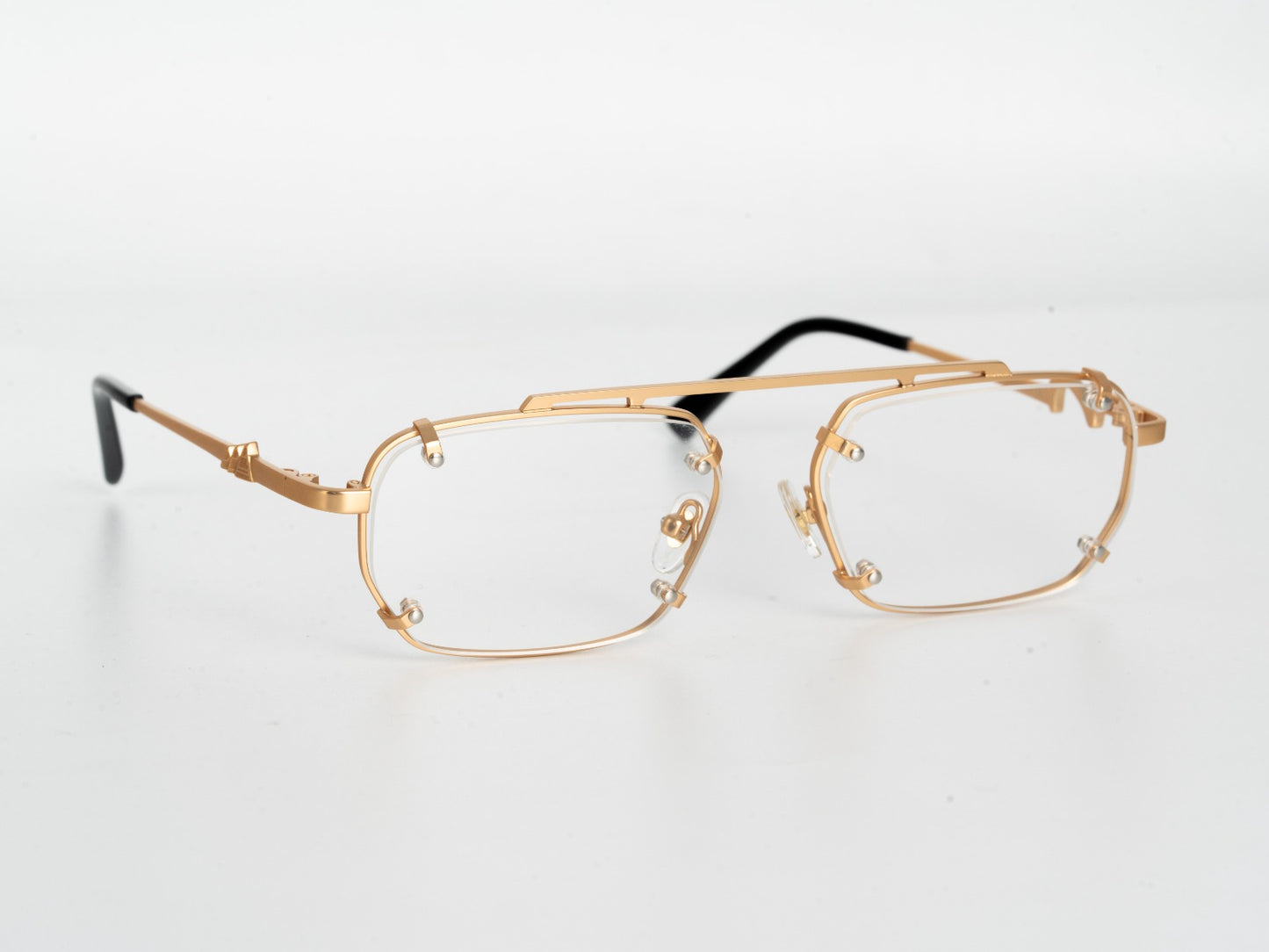 NEW HELIOPLES