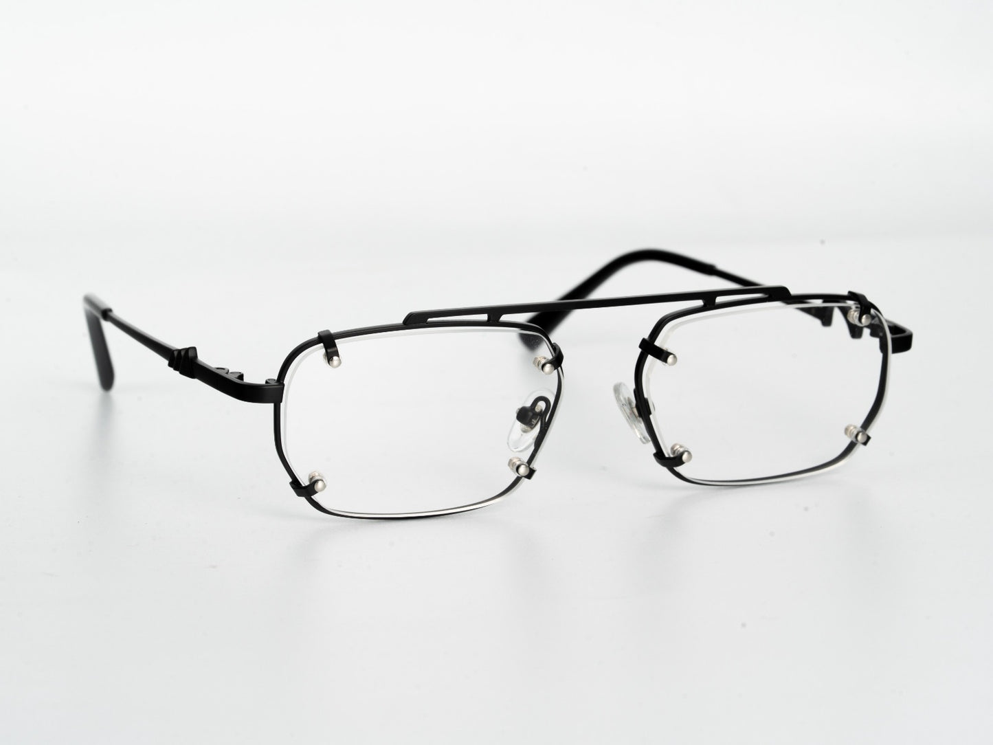 NEW HELIOPLES
